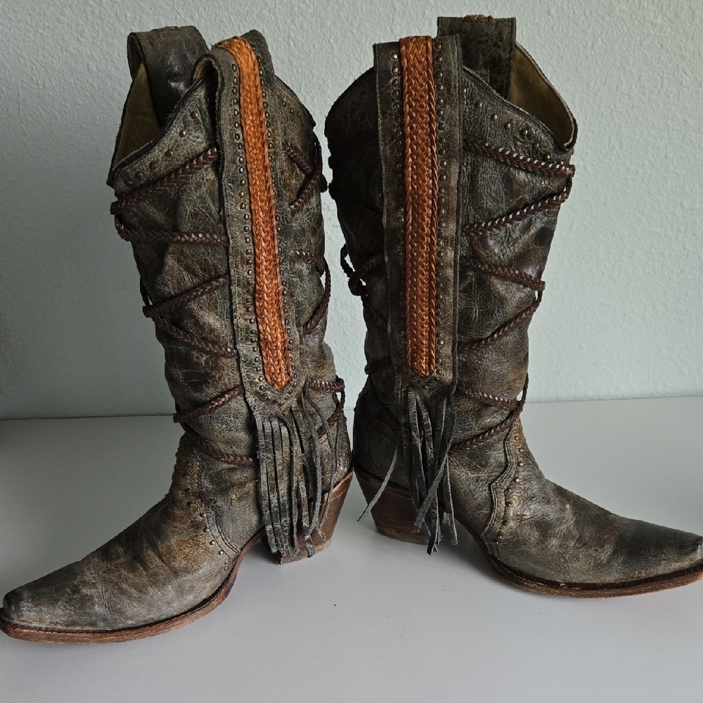 Vintage Leather Heeled Boots with Fringe - Picture 8 of 13